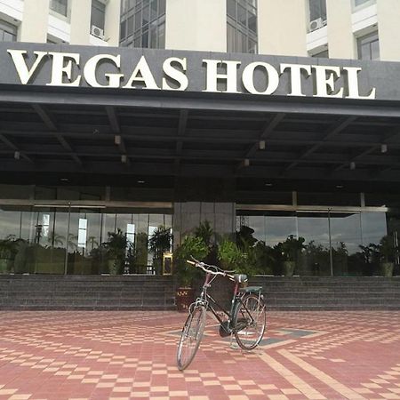 Vegas Hotel - Nay Pyi Taw Naypyidaw Esterno foto